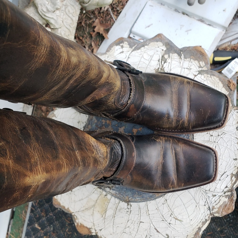 🚫SOLD🚫Frye Antique Brown Tall Engineer Boots 6.5 - Picture 4 of 8